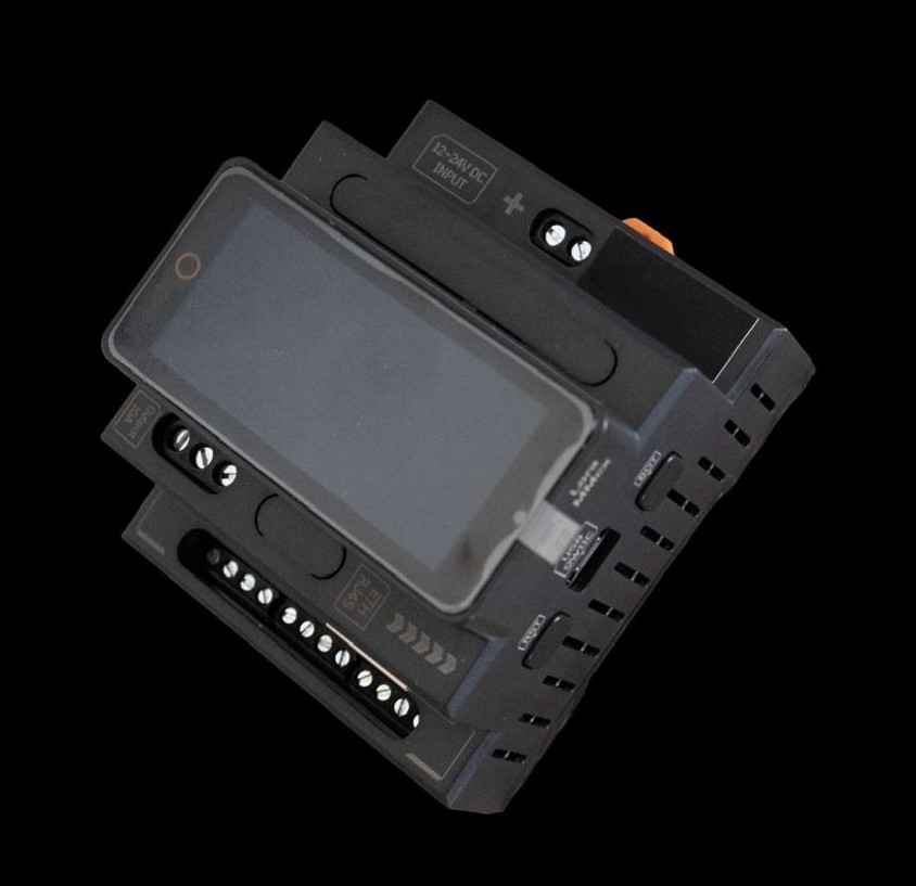 ARQ Gateway Mini, compact DIN rail gateway with built-in touchscreen for on-device commissioning