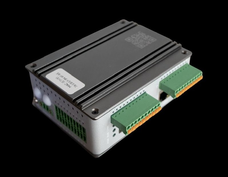 ARQ Gateway Pro rear panel showing MAC label, dual terminal blocks, and Ethernet port